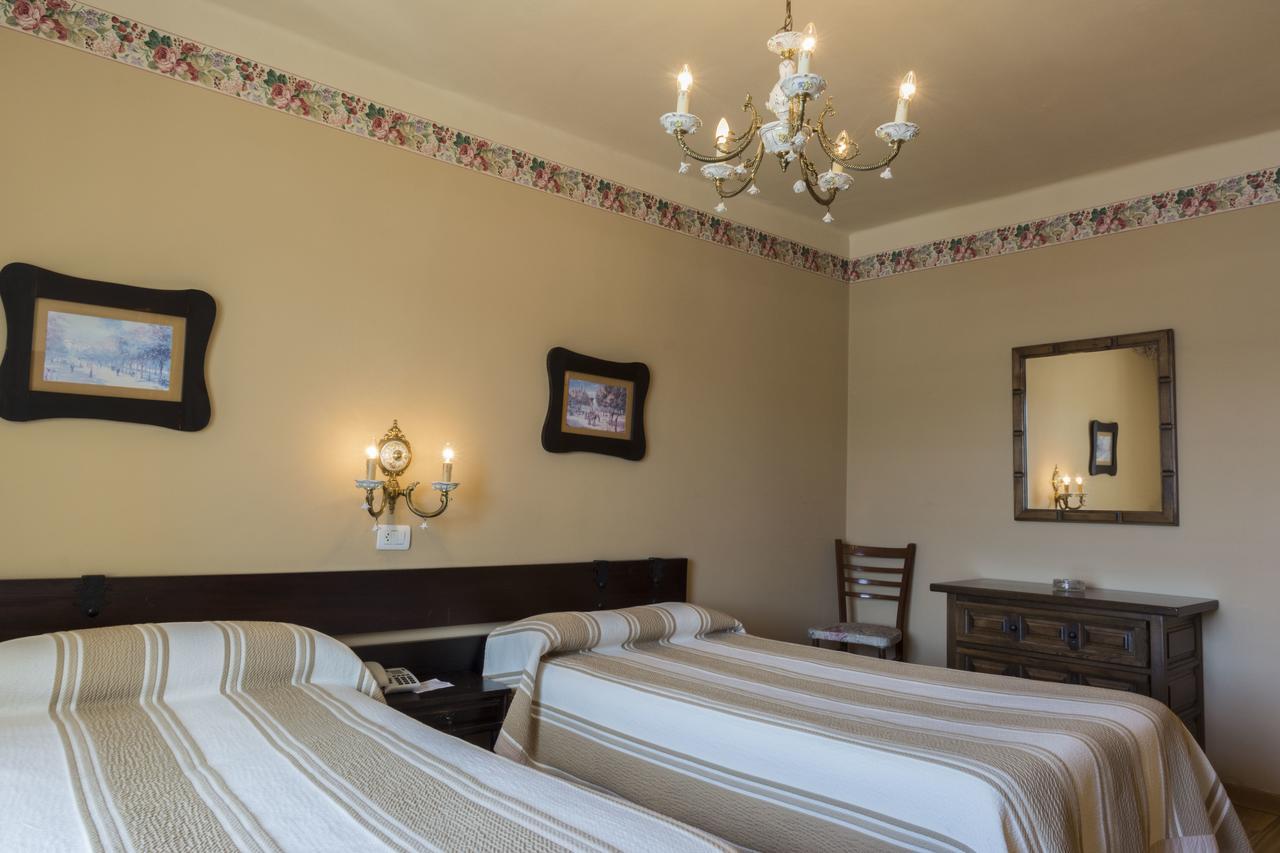 Hotel El Molino ア・グアルダ エクステリア 写真